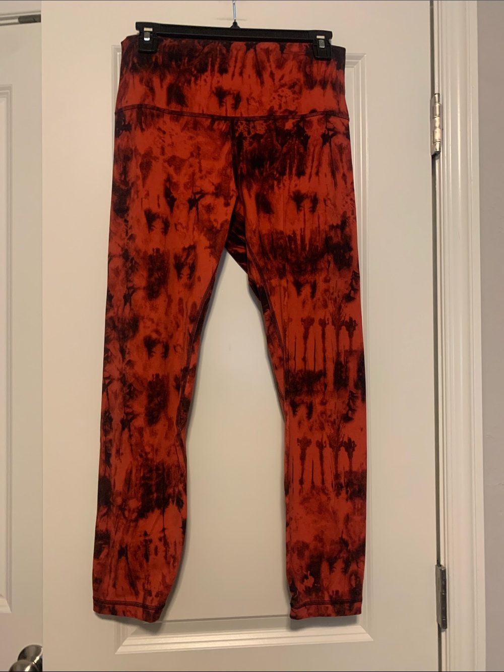 lululemon athletica Red and Black Tie-Dye Leggings, 25in, Sz 10, GUC
